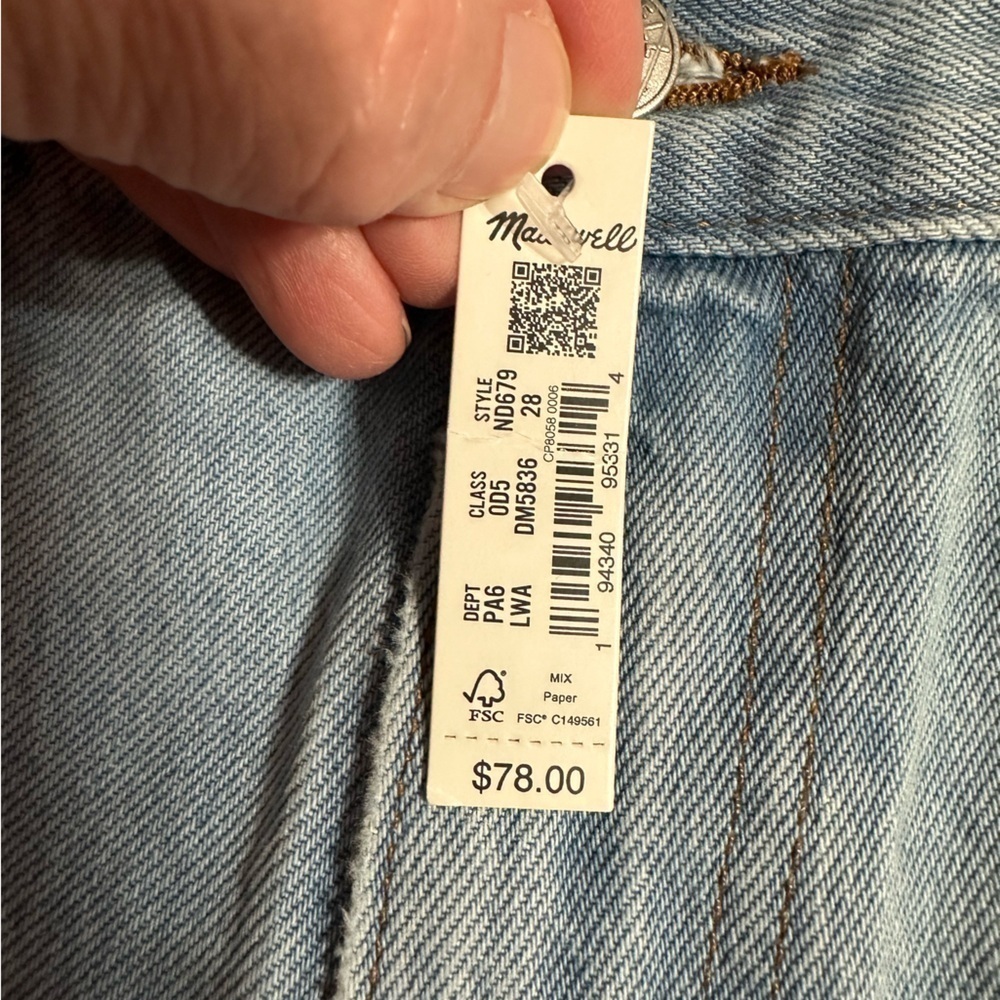 Madewell Relaxed Denim Shorts, Size 28 (v) - Picture 7 of 8